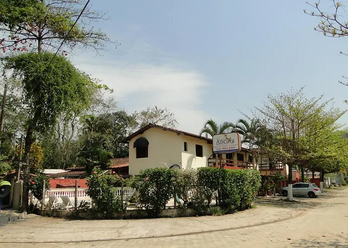 Residencial Chalés ÂncoraHotel em Ubatuba